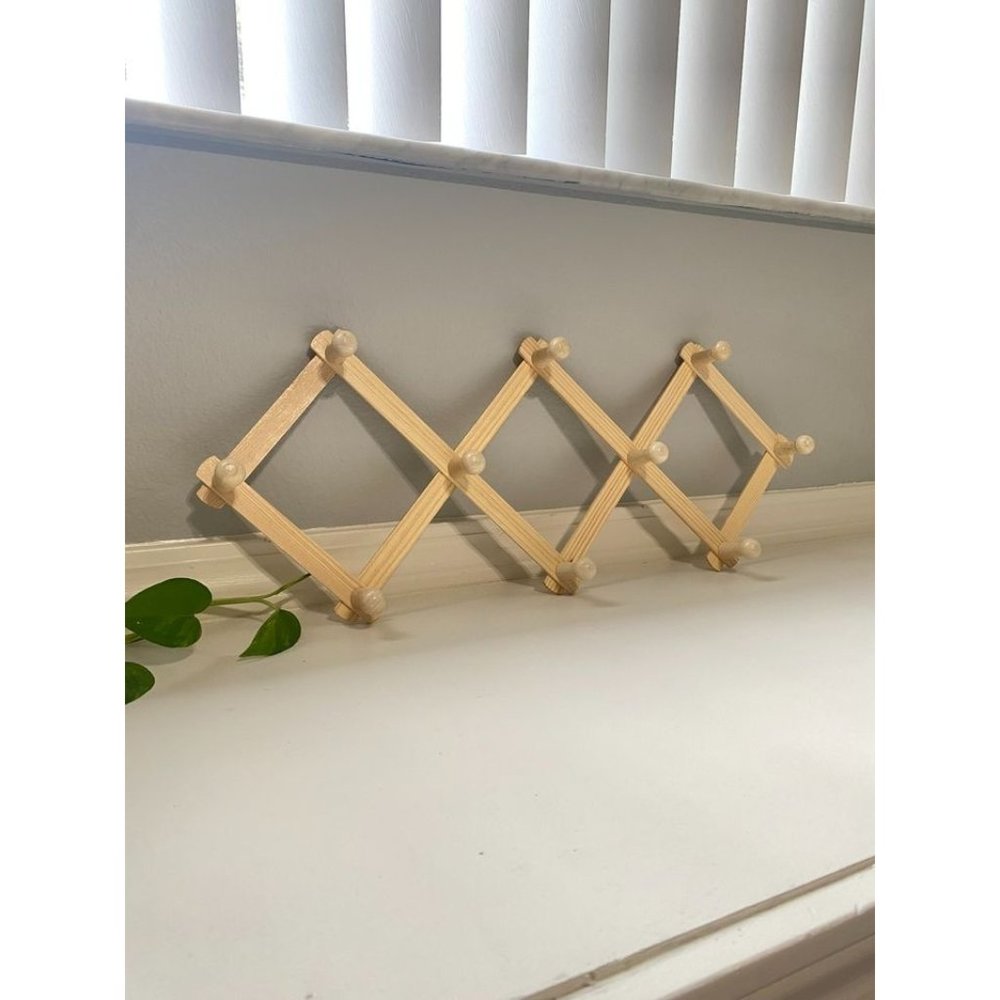 Boho Wooden Accordion Rack Vintage Expandable Wall Peg Hooks